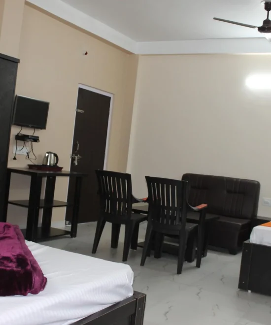 06 Bed Deluxe Room With Double Balcony | Dooars Nature Cent